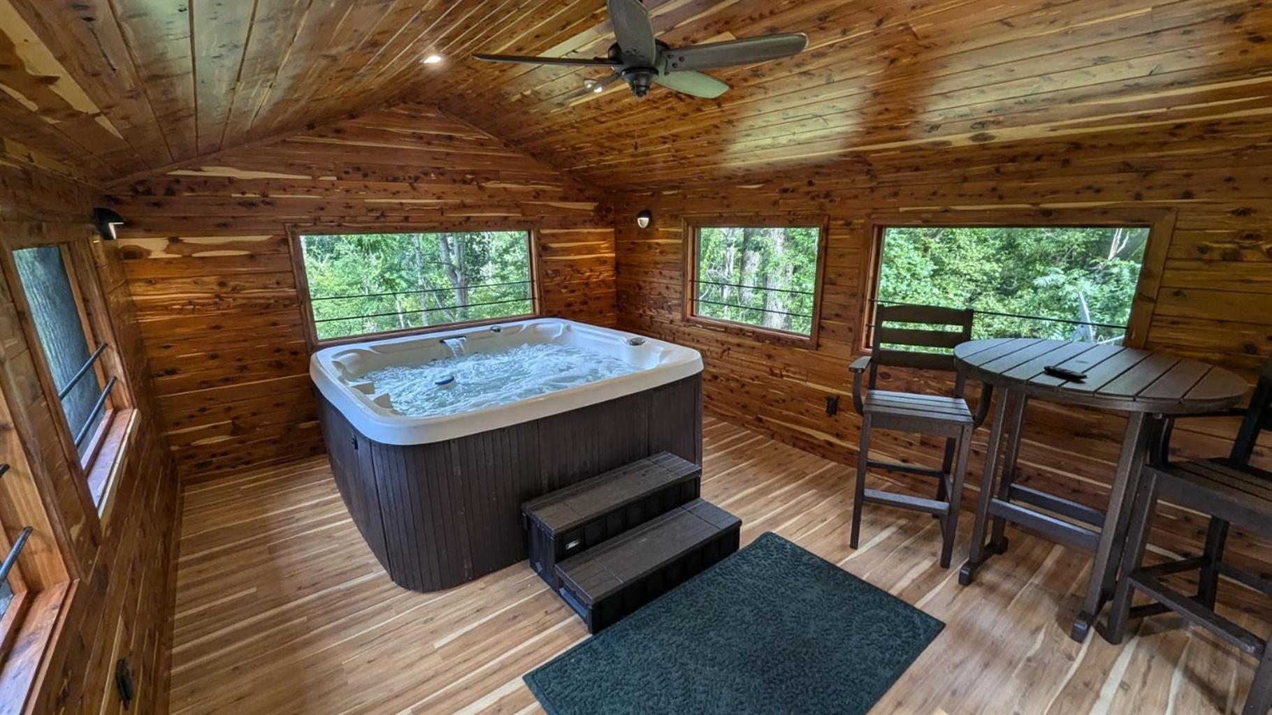 Red Roof Mountain Cabin With Starlink Internet! Stanley Esterno foto